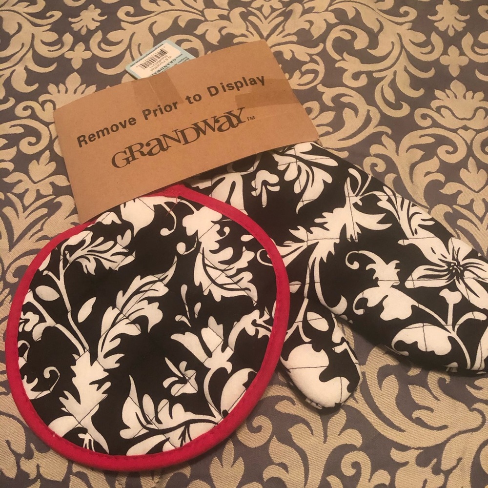 Cooking glove and pot holder